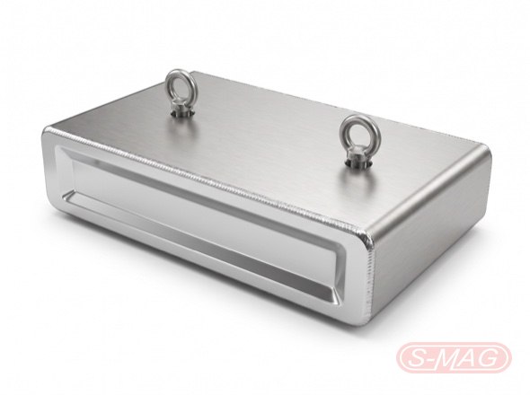 Deep field magnetic plate separator with lifting eye bolts