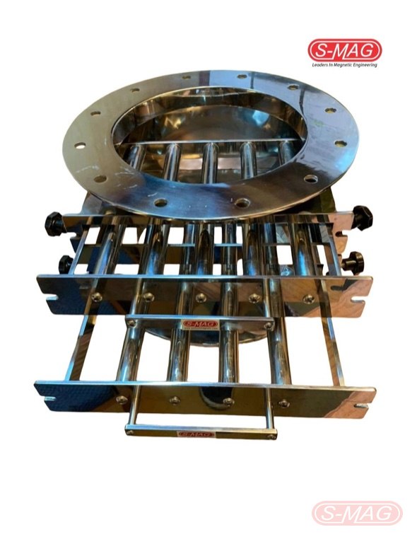 Stainless steel housed underflow separator with rod drawers extended