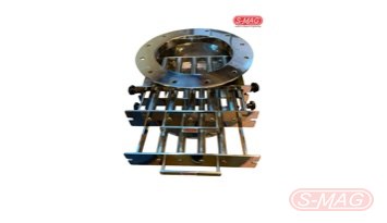 Stainless steel housed underflow separator with rod drawers extended
