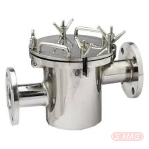 Housed high-intensity magnetic liquid trap with flanged connections